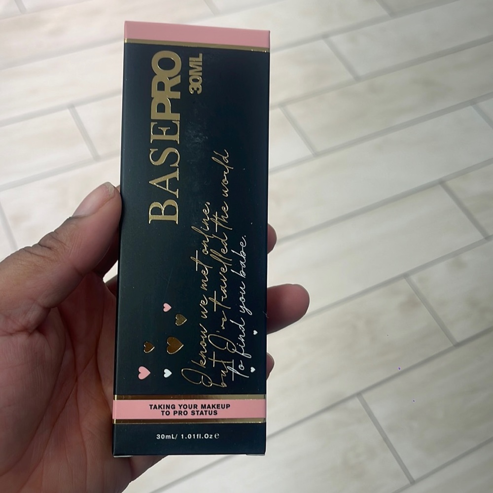 PLOUISE EYESHADOW BASE IN RUMOR 02
